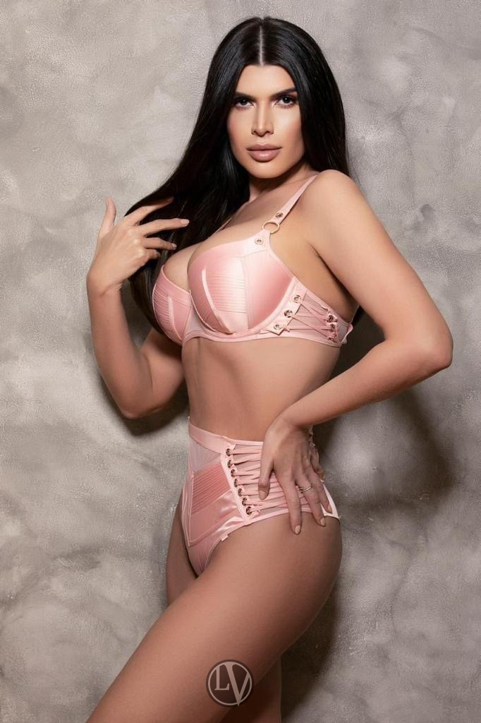 Noelle is the perfect choice for overnight escort appointments